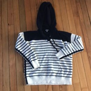 Women’s pullover